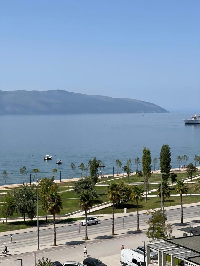 Rias Seaside Apartments วญอเรอ ภายนอก รูปภาพ