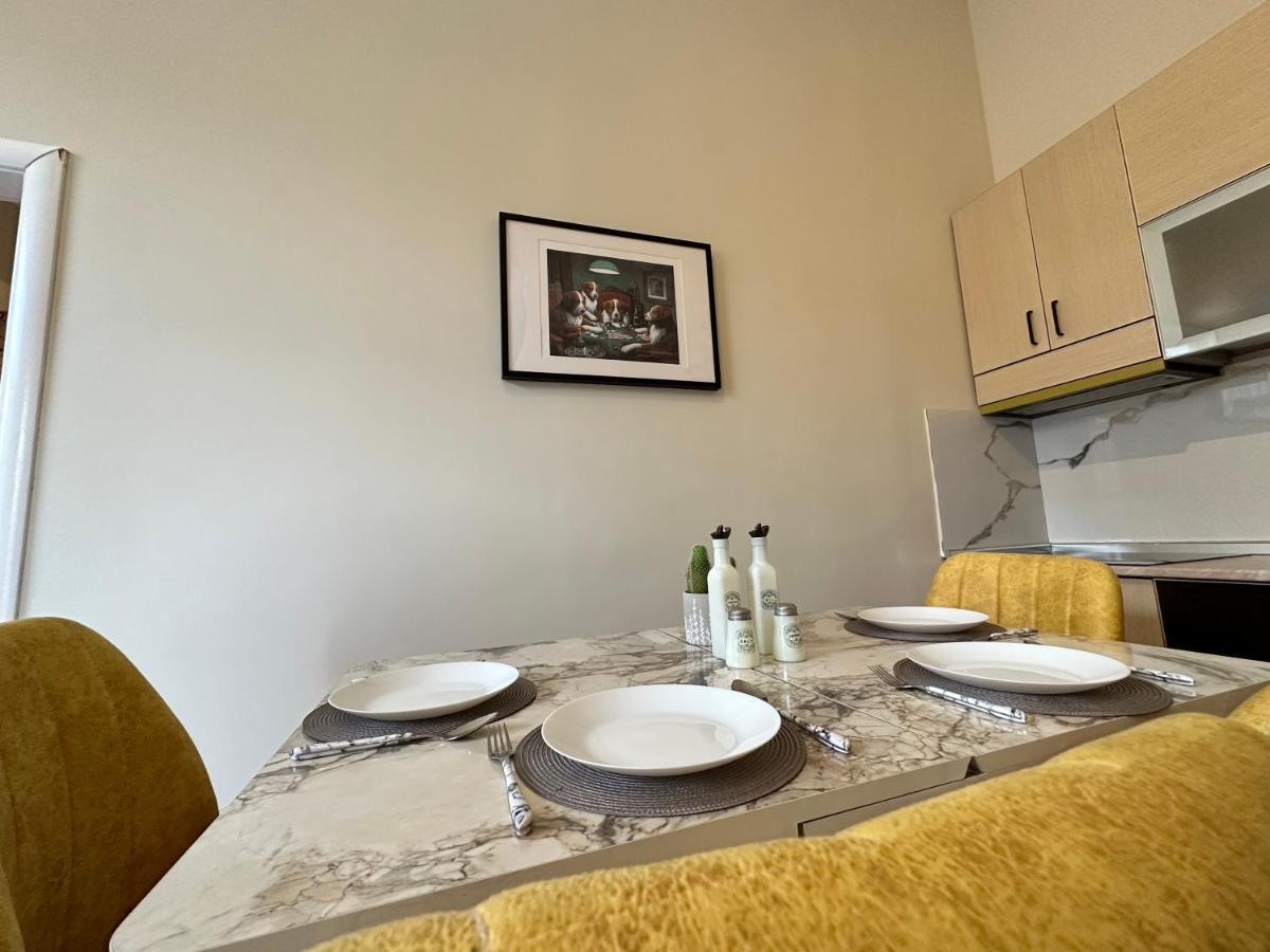 Rias Seaside Apartments วญอเรอ ภายนอก รูปภาพ